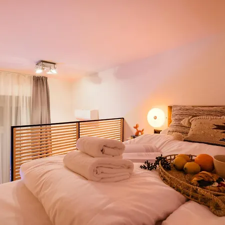 Spacious 5br Retreat For 16 By Dohany Synagogue & Fashion St *