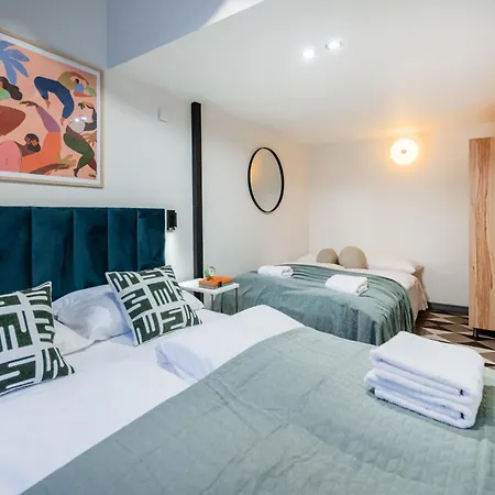 Spacious 5br Retreat For 16 By Dohany Synagogue & Fashion St 布达佩斯