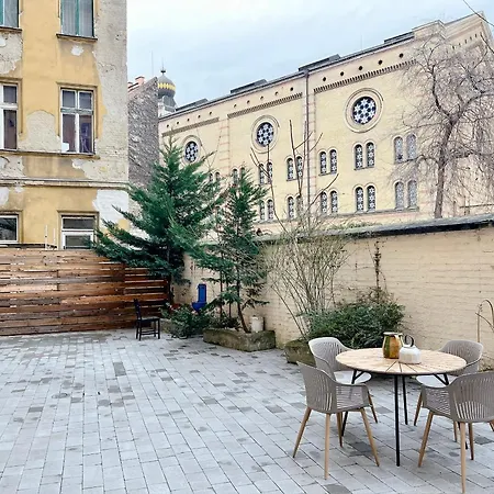 Spacious 5br Retreat For 16 By Dohany Synagogue & Fashion St * ブダペスト