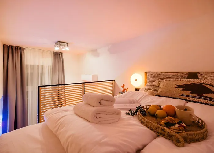 Spacious 5br Retreat For 16 By Dohany Synagogue & Fashion St *