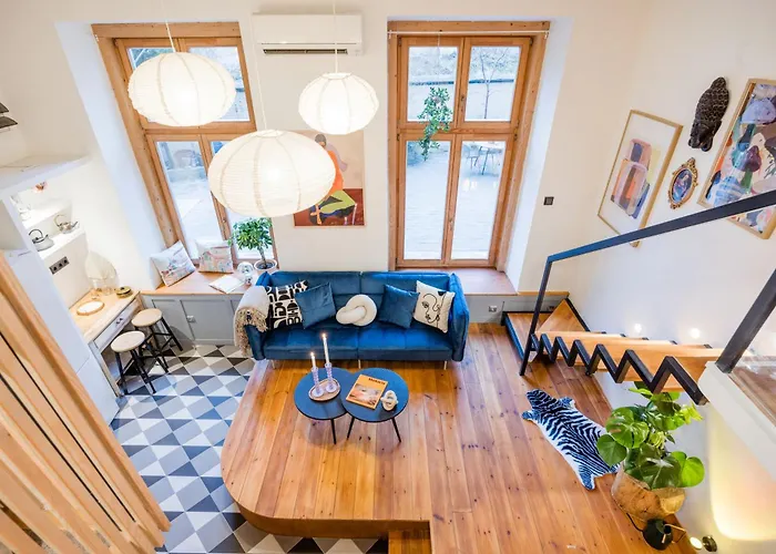 Apartment Spacious 5br Retreat For 16 By Dohany Synagogue & Fashion St