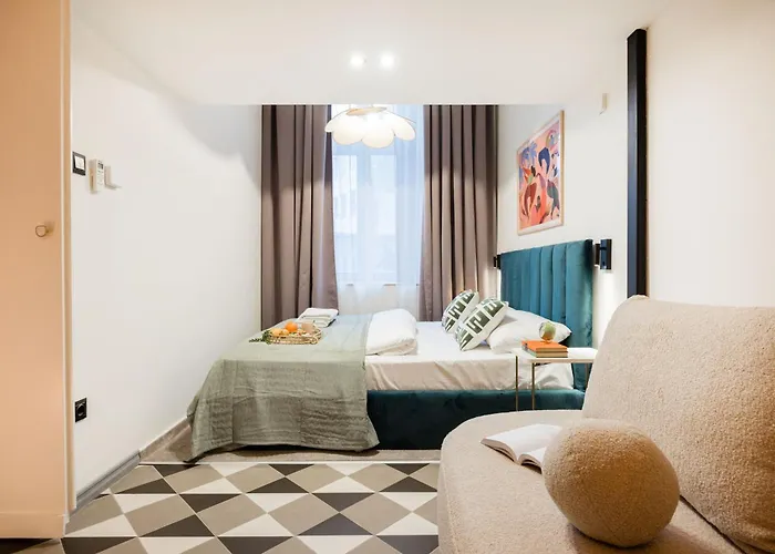 Apartment Spacious 5br Retreat For 16 By Dohany Synagogue & Fashion St Budapest